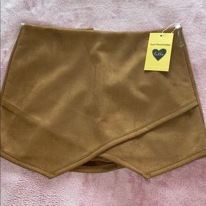 SOLD - Brown suede skirt NWT